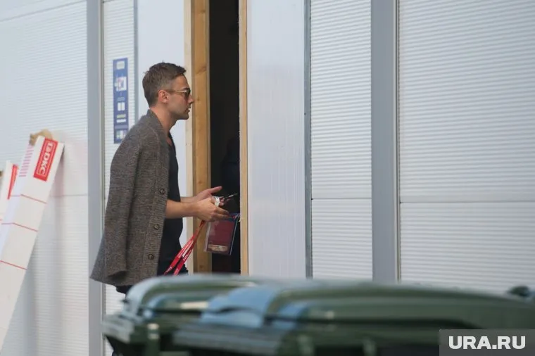 По словам отца Фриске, Шепелев обещал привезти Платона к ним на свидание, но обманул