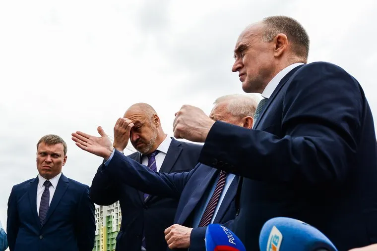 Борис Дубровский посетил микрорайон