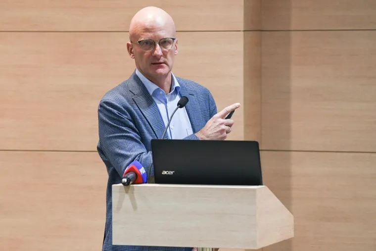 Презентация проекта здания Института экономики и управления УрФУ. Екатеринбург