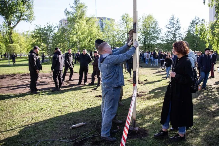 Протесты против строительства храма Св. Екатерины в сквере у театра драмы.Екатеринбург