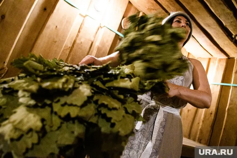 Домами обменялись семья банщика и семья из экопоселения