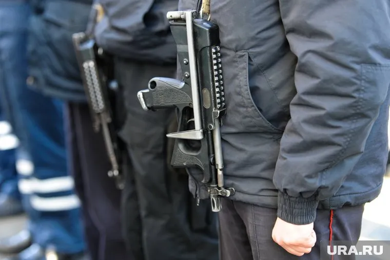 Патрулировать улицы вместе с полицией выходят преимущественно женщины