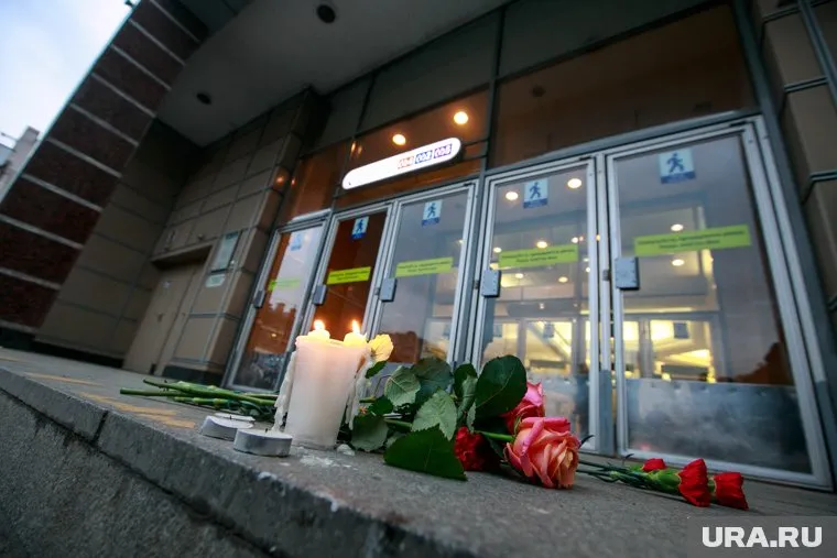 Спустя восемь лет, день продолжает оставаться в памяти горожан как символ скорби