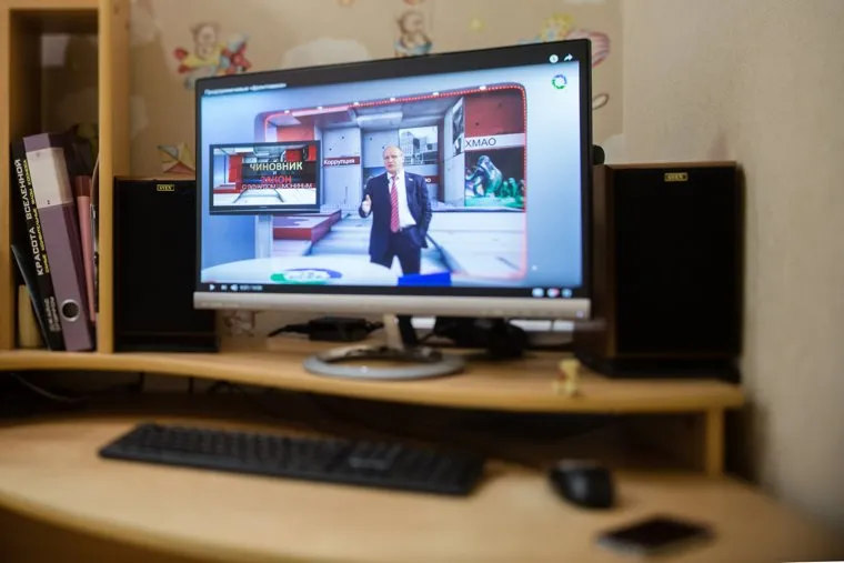 Фото компьютера с эфиром передачи Шмонина Эдуарда. Сургут, шмонин эдуард, отв югра, чиновникру