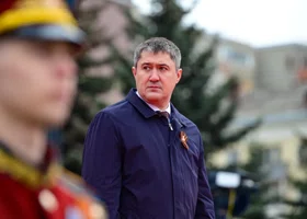 Как уроженец маленького северного поселка стал пермским губернатором: биография Дмитрия Махонина