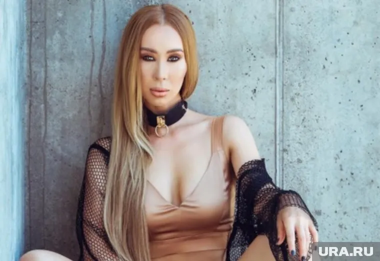 Певица решила замотивировать себя скандальной фотосессией