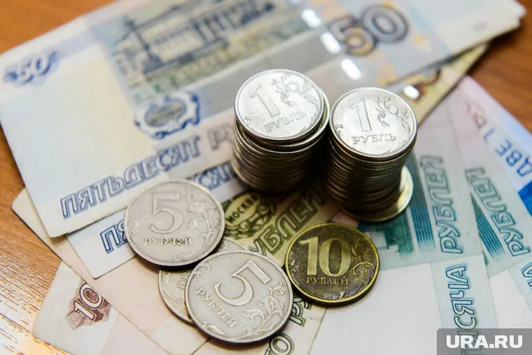 Доплата к пенсии за содержание иждивенца в 2024 году составляет 2,7 тысяч рублей, заявил Виктор Ляшок