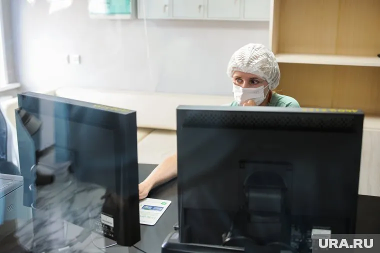 В больнице продолжает находиться одна женщина