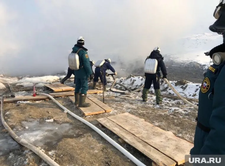 Поставлена задача погасить огонь