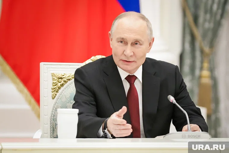 Владимир Путин назвал прощание со школой трогательным моментом