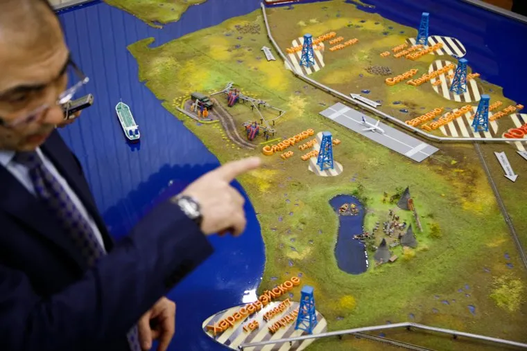 Встреча с Александром Мажаровым в здании правительства ЯНАО. Салехард