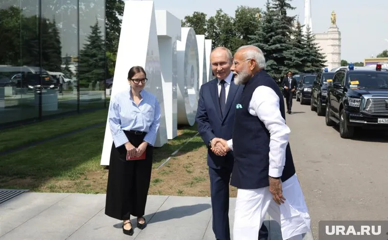 Моди и Путин в ходе диалога затронули тему конфликта на Украине