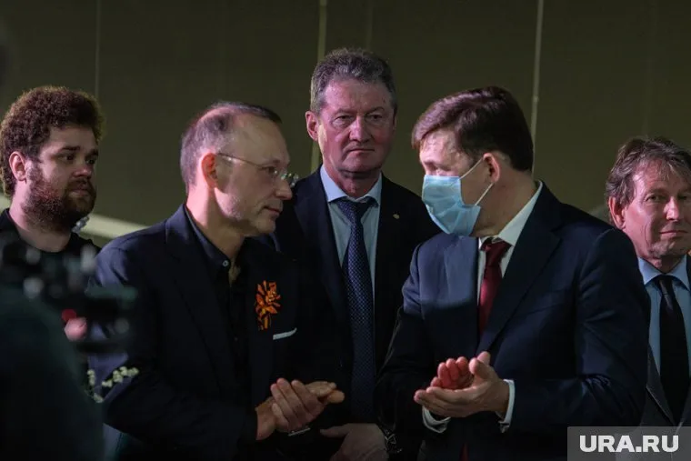 Евгений Куйвашев пригласил бизнесменов на кулуарную встречу