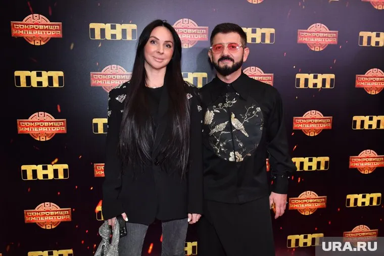 Галустян заявил, что с женой они расстались без разногласий