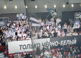 Проигрывающий «Трактор» бьет рекорды по заполняемости домашней арены