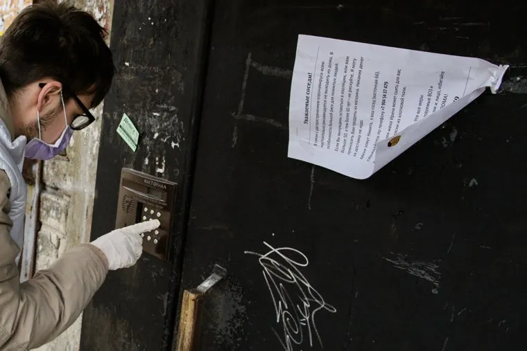 Доставка на дом продуктов питания и товаров первой необходимости волонтерами. Екатеринбург