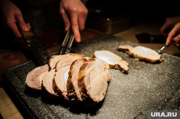 В холодильнике Александра Шестуна и его сокамерника несколько видов мяса