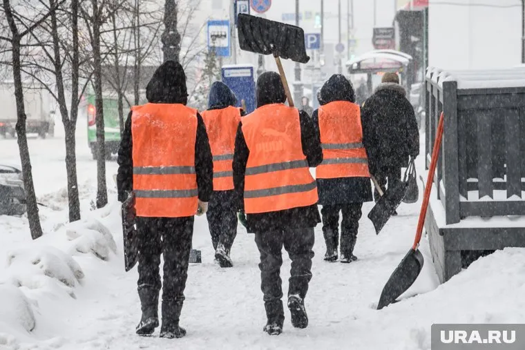 Мэр Салехарда мобилизовал предпринимателей на расчистку города