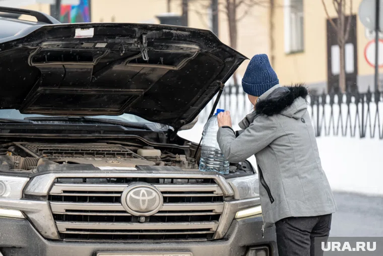 Иномарки продавали за три тысячи рублей