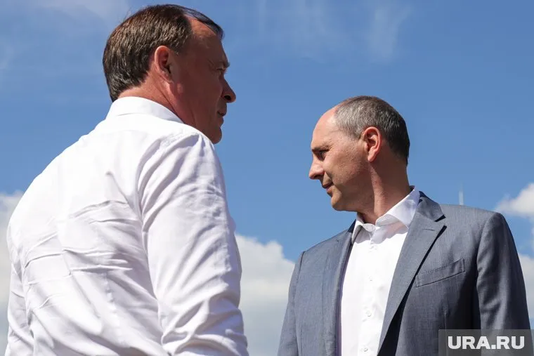 Визит Дениса Паслера и Алексея Орлова на набережную реки Исеть и Ольховка - объект-победитель проекта ФКГС . Екатеринбург 