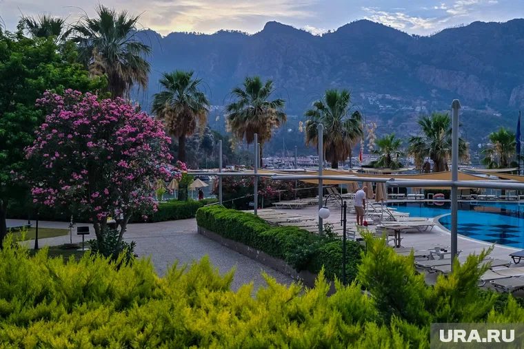 Цены на зарубежные туры осенью подешевели на 16%