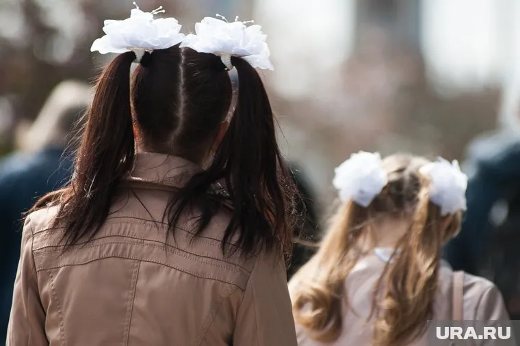 Горожане боятся, что маршрут осужденных совпадает с маршрутом школьников