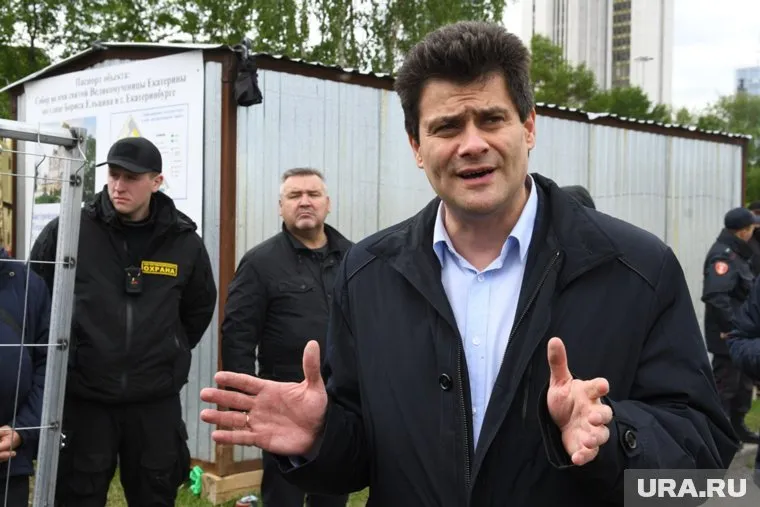 Александр Высокинский поговорил с митингующими