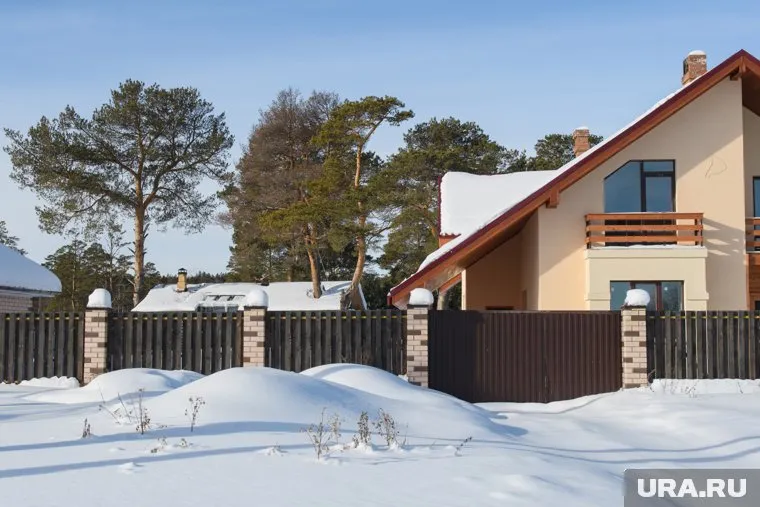 Строительство будущей школы не затронет частные дома, изымать их не будут (архивное фото)