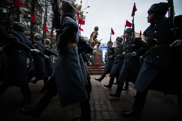 Торжественное открытие памятника «Военным контрразведчикам». Екатеринбург, военные, строевой шаг, памятник военным контрразведчикам