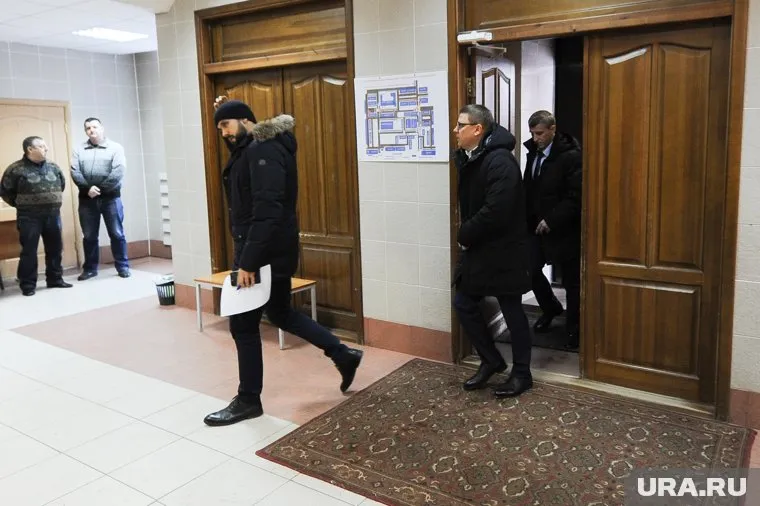 Алексей Текслер приехал в Чебаркуль, где произошла коммунальная авария