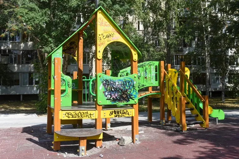 Орлов в сквере на Пехотинцев. Екатеринбург 