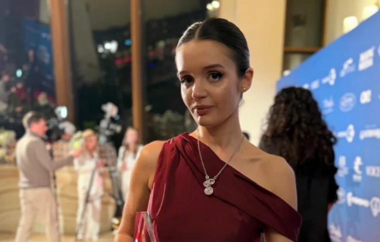 Дочь певицы Славы Александра Морозова