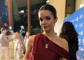 Дочку певицы Славы наградили в Москве