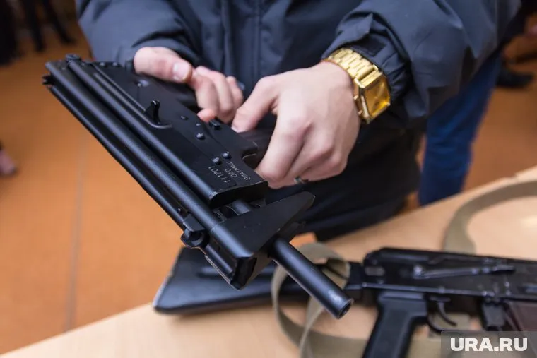 Число зарегистрированных преступлений в сфере незаконного оборота оружия выросло на 33%