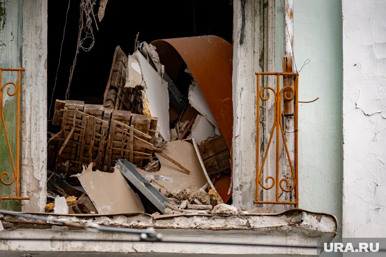 На месте старинного дома в Кургане остались руины