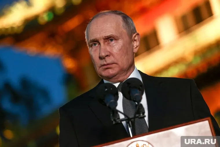 Президент РФ Владимир Путин в преддверие саммита по Украине в Швейцарии встретился с главой МИД Турции Хаканом Фиданом