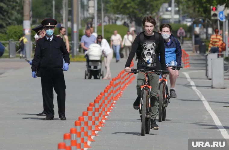Лекарство от коронавируса обещают создать к середине лета