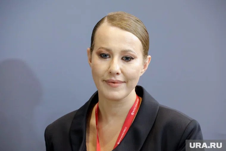 Собчак извинилась перед зрителями и Сергеем Григорьевым-Апполоновым за удаление ролика с интервью