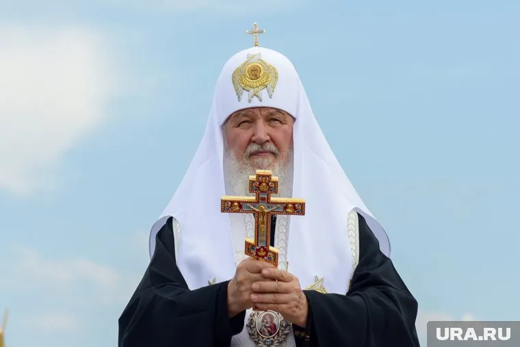 Как считает патриарх, идеалом молодежи должно быть создание семьи