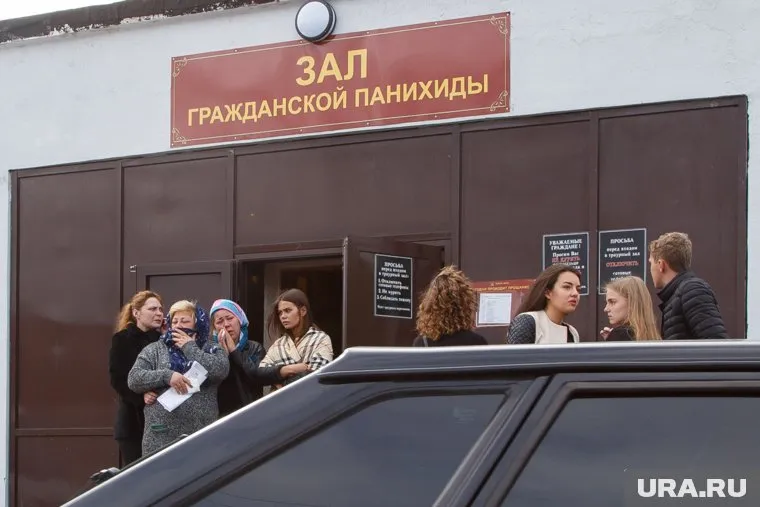 С бойцом Ильей Ташимовым прощались молча
