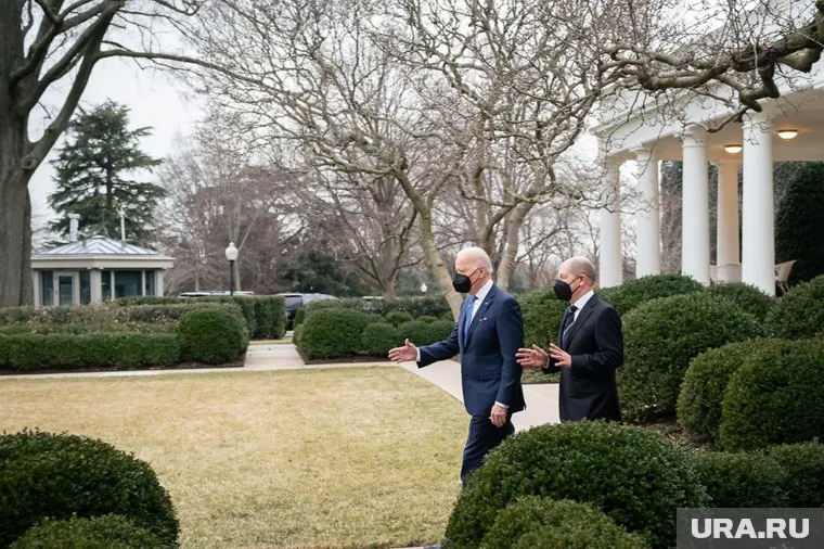 Джо Байдена обвинили в росте цен на топливо в США