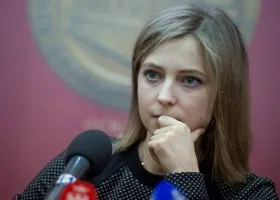 Поклонская не пригласила на свадьбу своего духовника