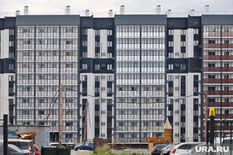 Многоквартирный дом поврежден в Новороссийске