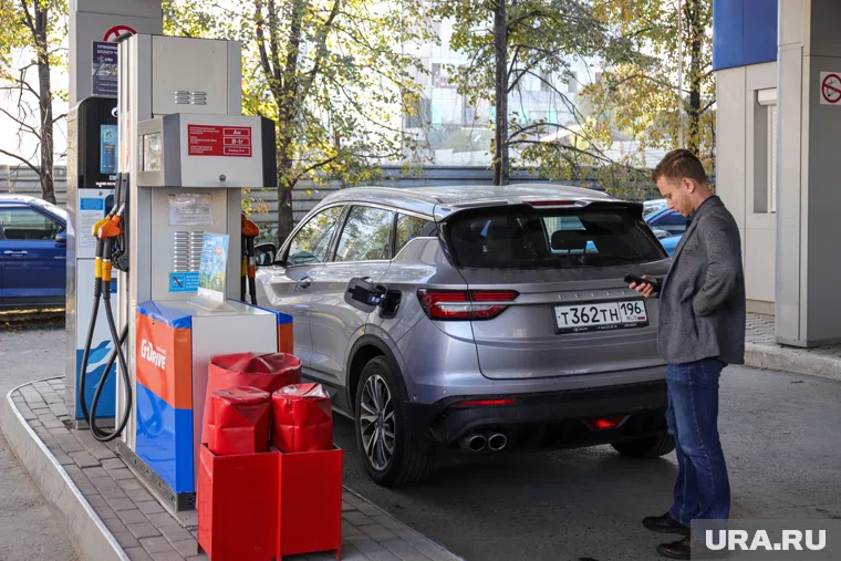 Продажи новых машин в октябре 2025 бьют рекорды