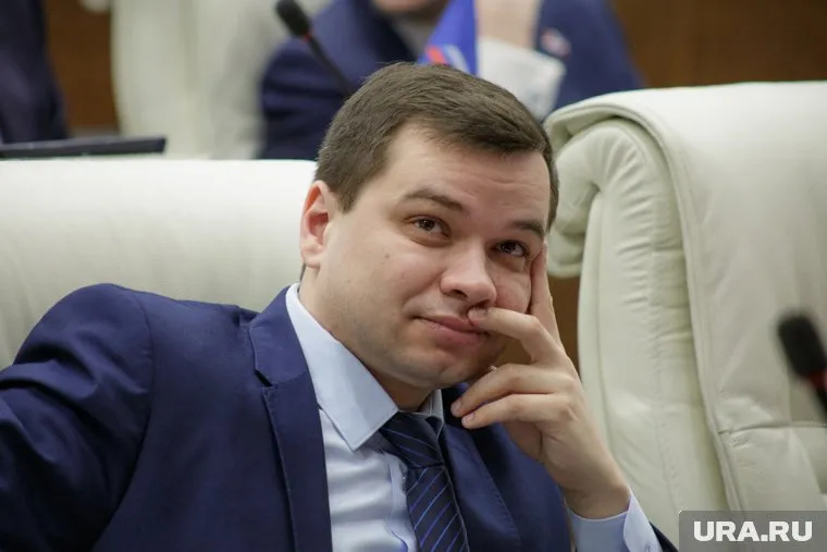 Игорь Вагин сидел среди членов ЦИК