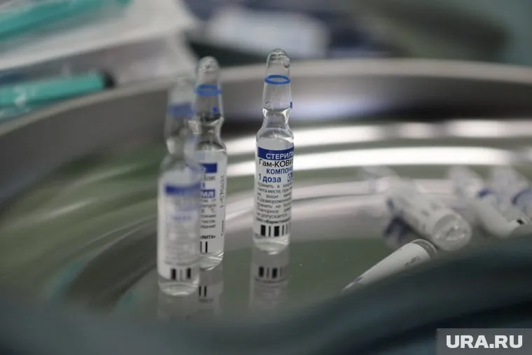 В ХМАО мошенники требуют от предприятий пожертвовать деньги на вакцину от COVID