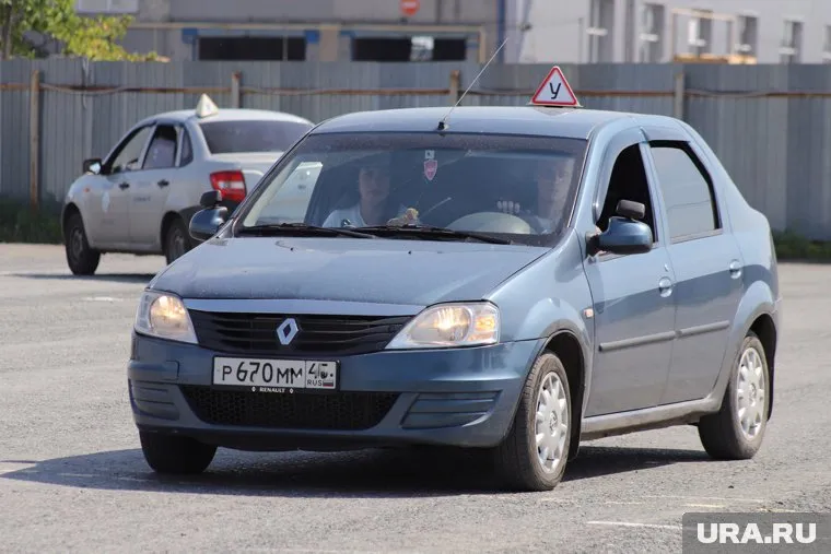 В Казани создали первую в мире машину, способную самостоятельно принять экзамен в автошколе