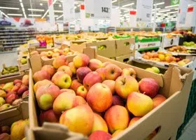 В торговом центре экс-губернатора Прикамья продают яблоки с тараканами «по акции»