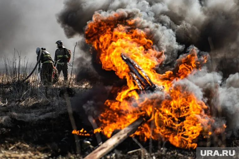 Из-за жаркой и сухой погоды вероятность пожаров возрастает в разы