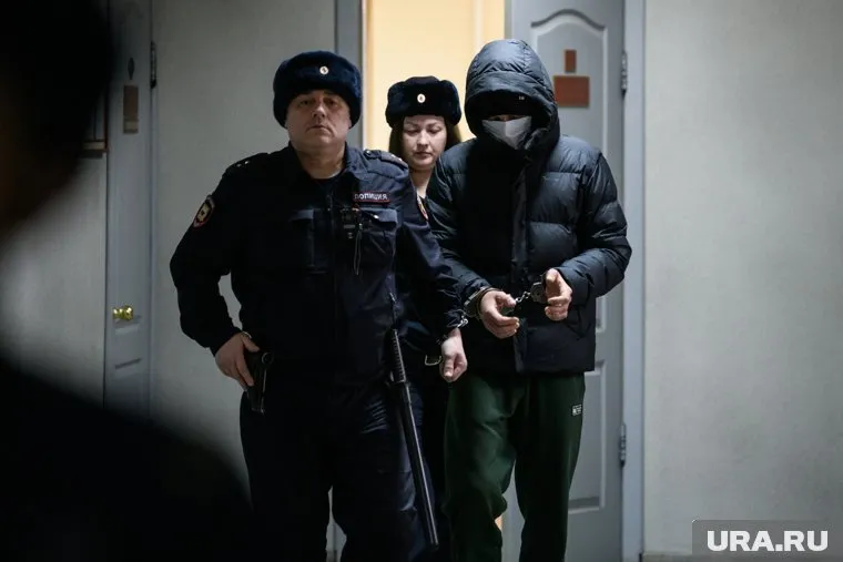 Василия Кузнецова отправили под арест. Его товарищ Андрей Шевнин ждет своей меры пресечения